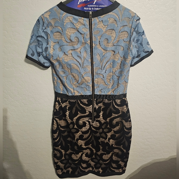 Sea New York lace dress, size 2 - Picture 3 of 6